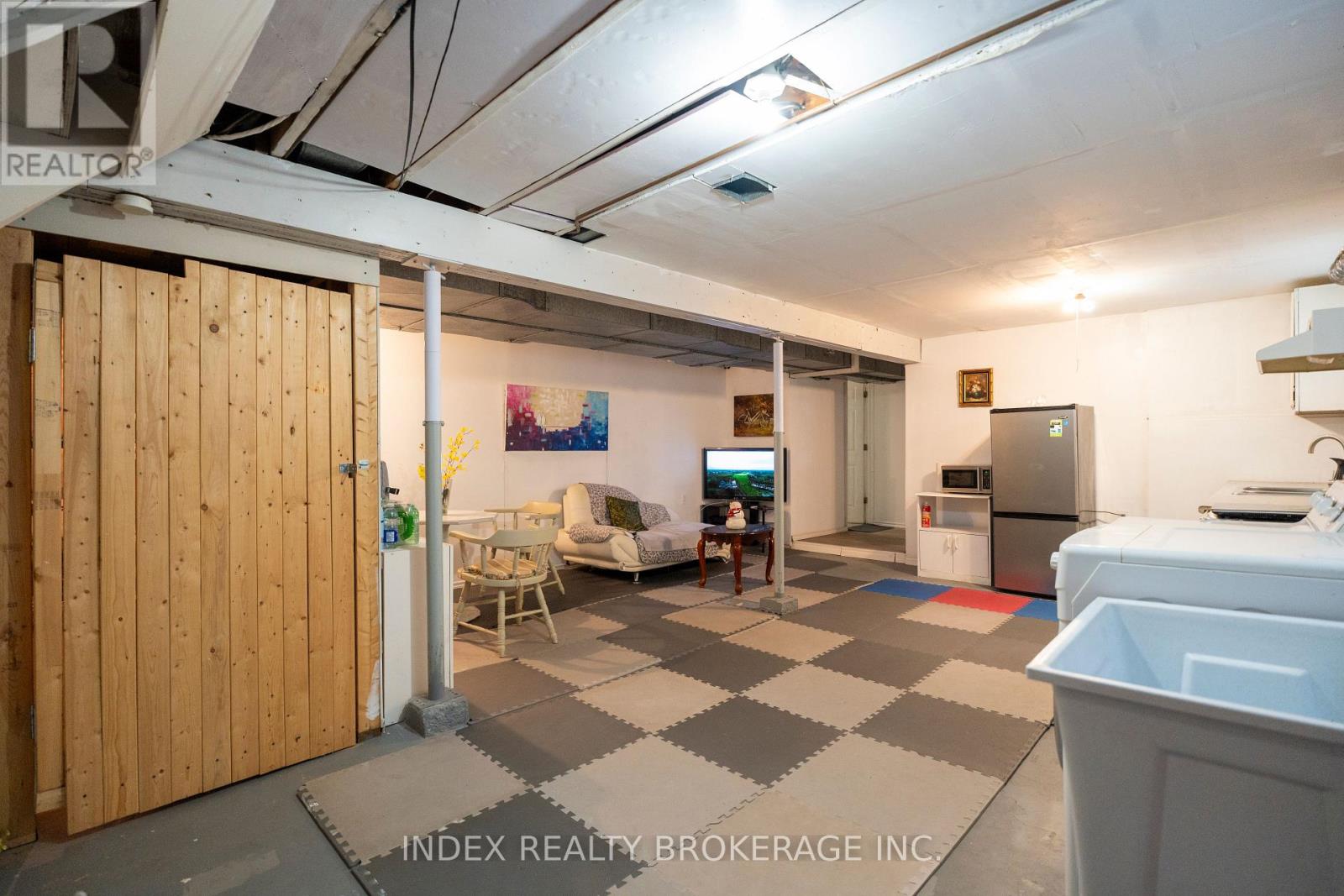 3664 Arlington Avenue, Niagara Falls, Ontario  L2J 2X2 - Photo 32 - X12491452