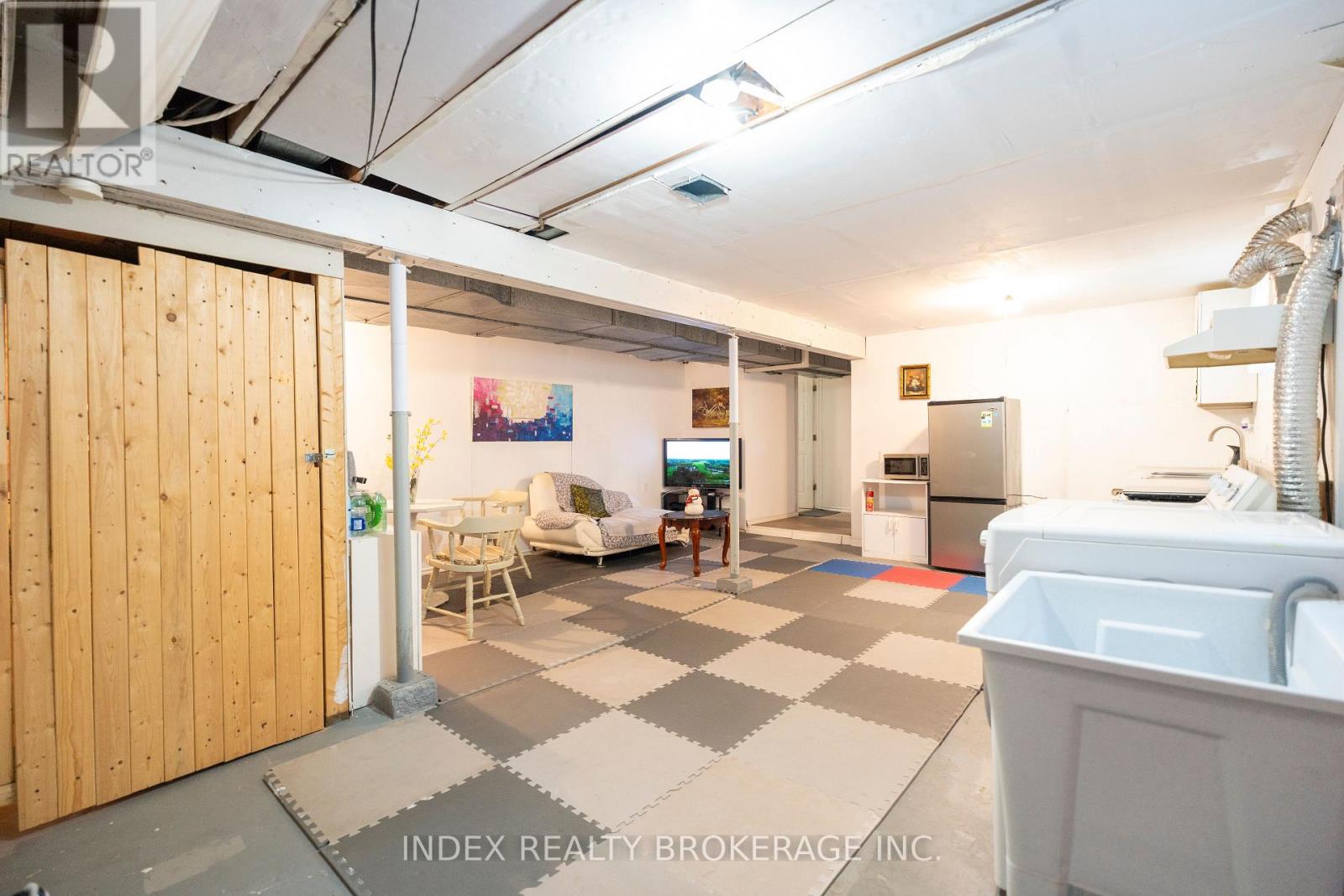 3664 Arlington Avenue, Niagara Falls, Ontario  L2J 2X2 - Photo 33 - X12491452