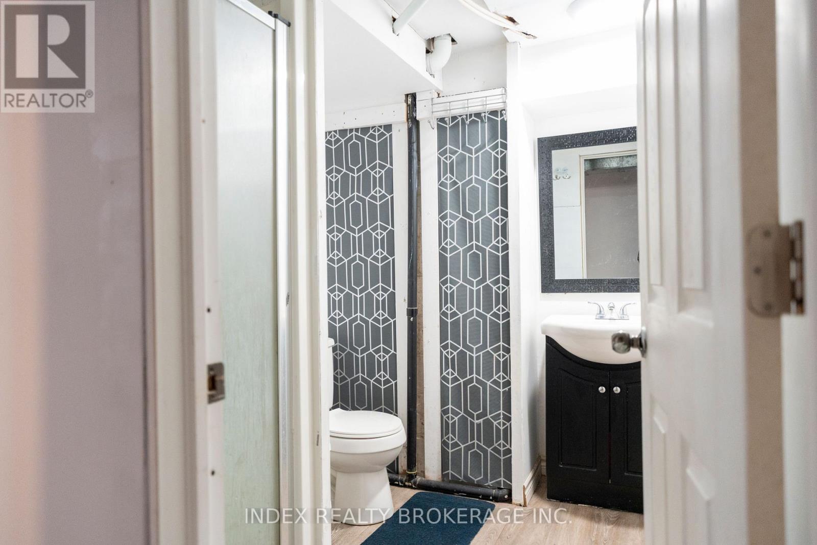 3664 Arlington Avenue, Niagara Falls, Ontario  L2J 2X2 - Photo 38 - X12491452