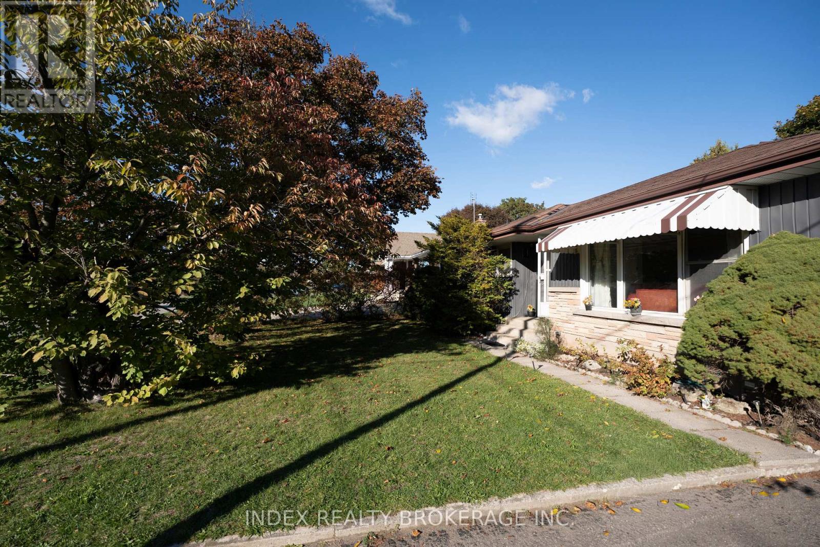 3664 Arlington Avenue, Niagara Falls, Ontario  L2J 2X2 - Photo 5 - X12491452