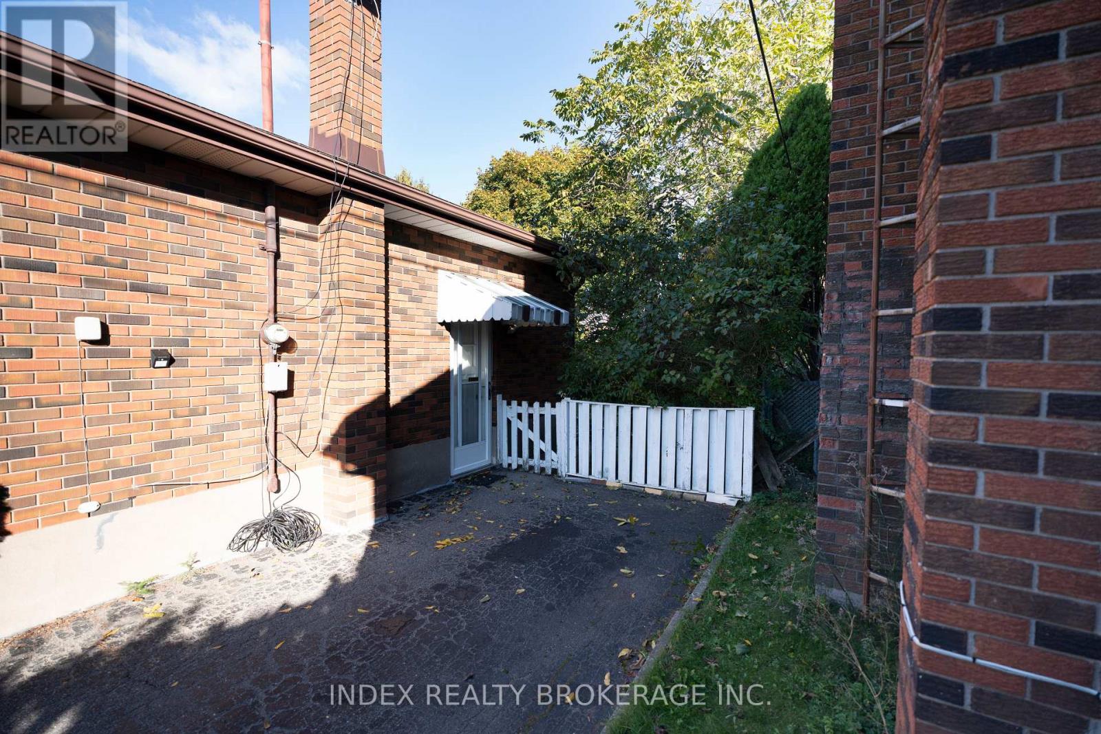 3664 Arlington Avenue, Niagara Falls, Ontario  L2J 2X2 - Photo 6 - X12491452