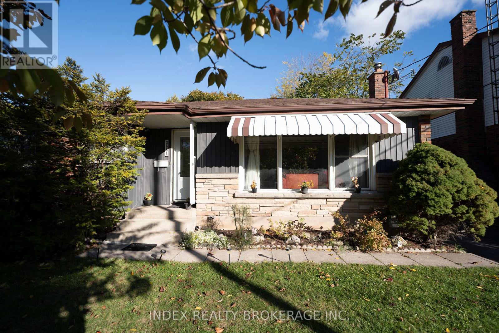 3664 Arlington Avenue, Niagara Falls, Ontario  L2J 2X2 - Photo 7 - X12491452