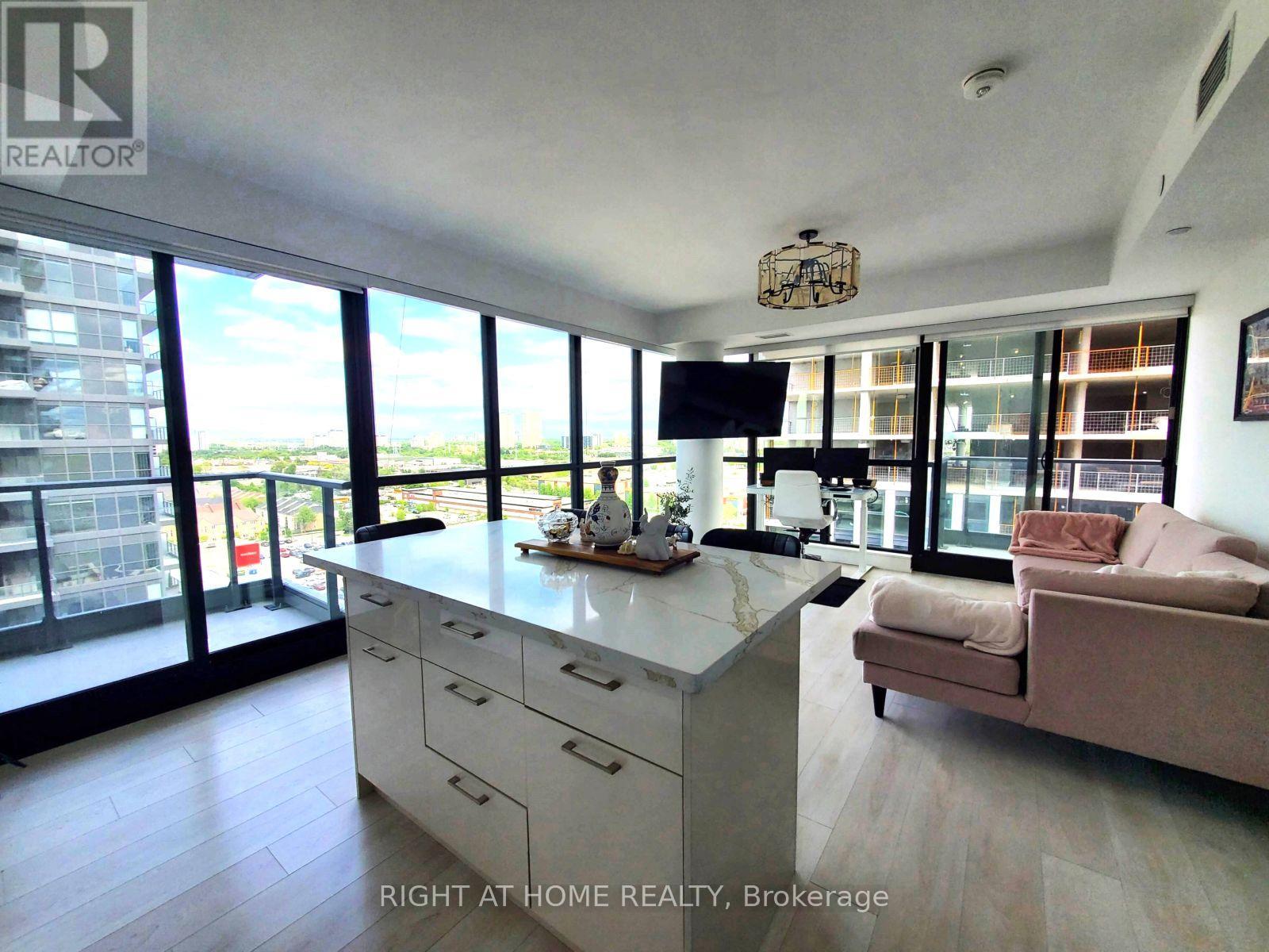 1308 - 33 Frederick Todd Way, Toronto, Ontario  M4G 0C9 - Photo 4 - C12491588