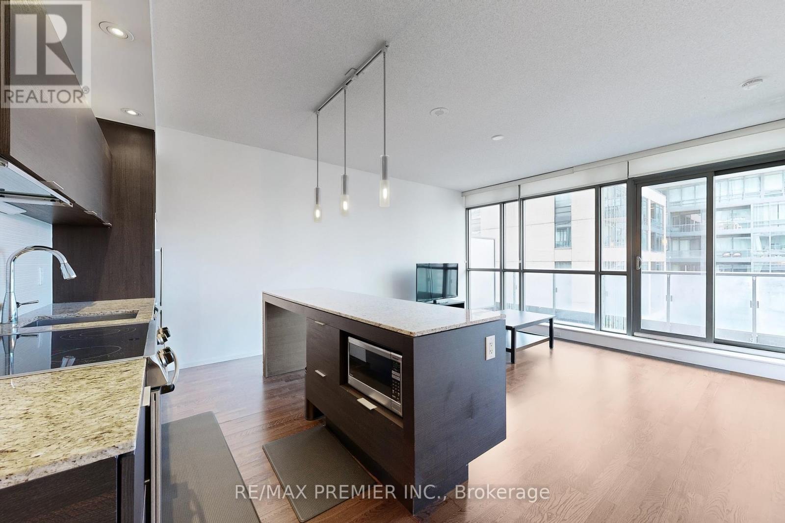 1101 - 8 Charlotte Street, Toronto, Ontario  M5V 0K4 - Photo 12 - C12491600