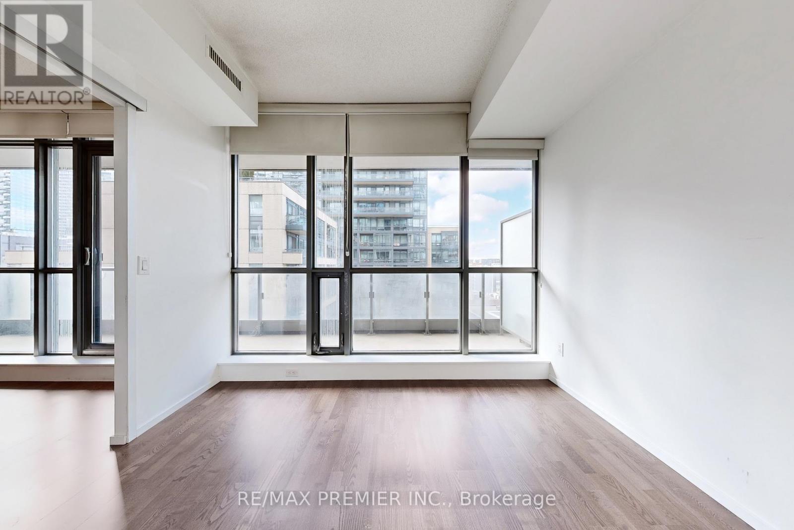 1101 - 8 Charlotte Street, Toronto, Ontario  M5V 0K4 - Photo 16 - C12491600