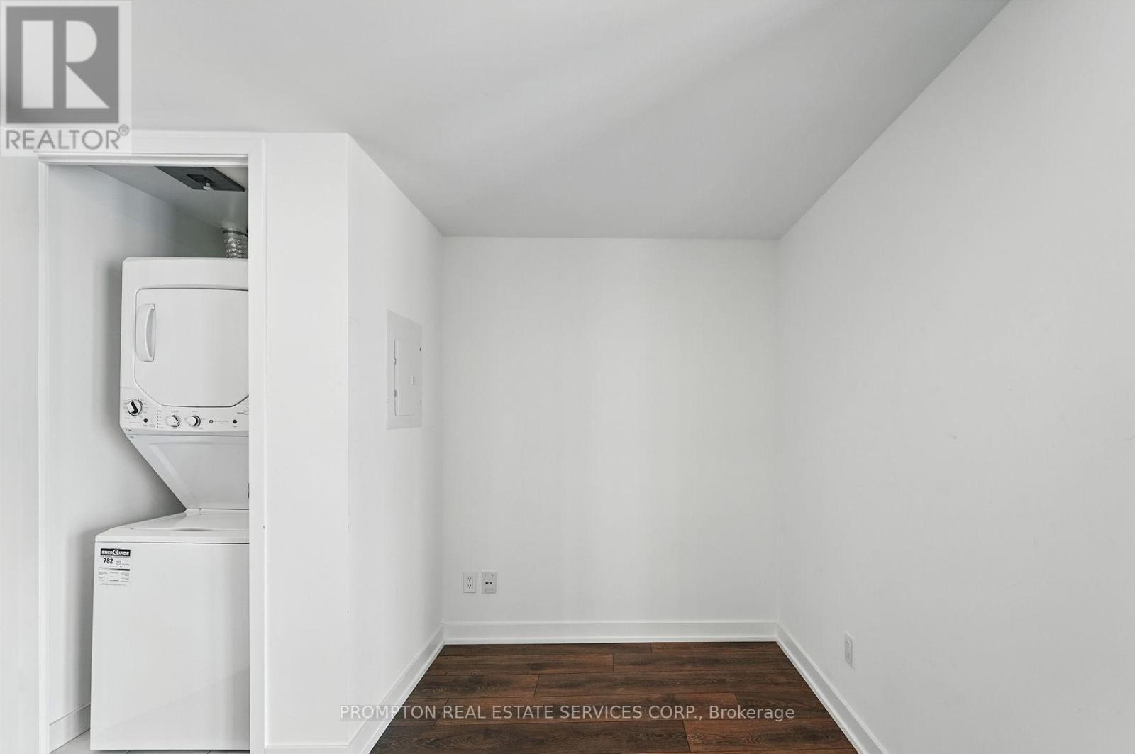 1802 - 501 Yonge Street, Toronto, Ontario  M4Y 0G8 - Photo 11 - C12491676