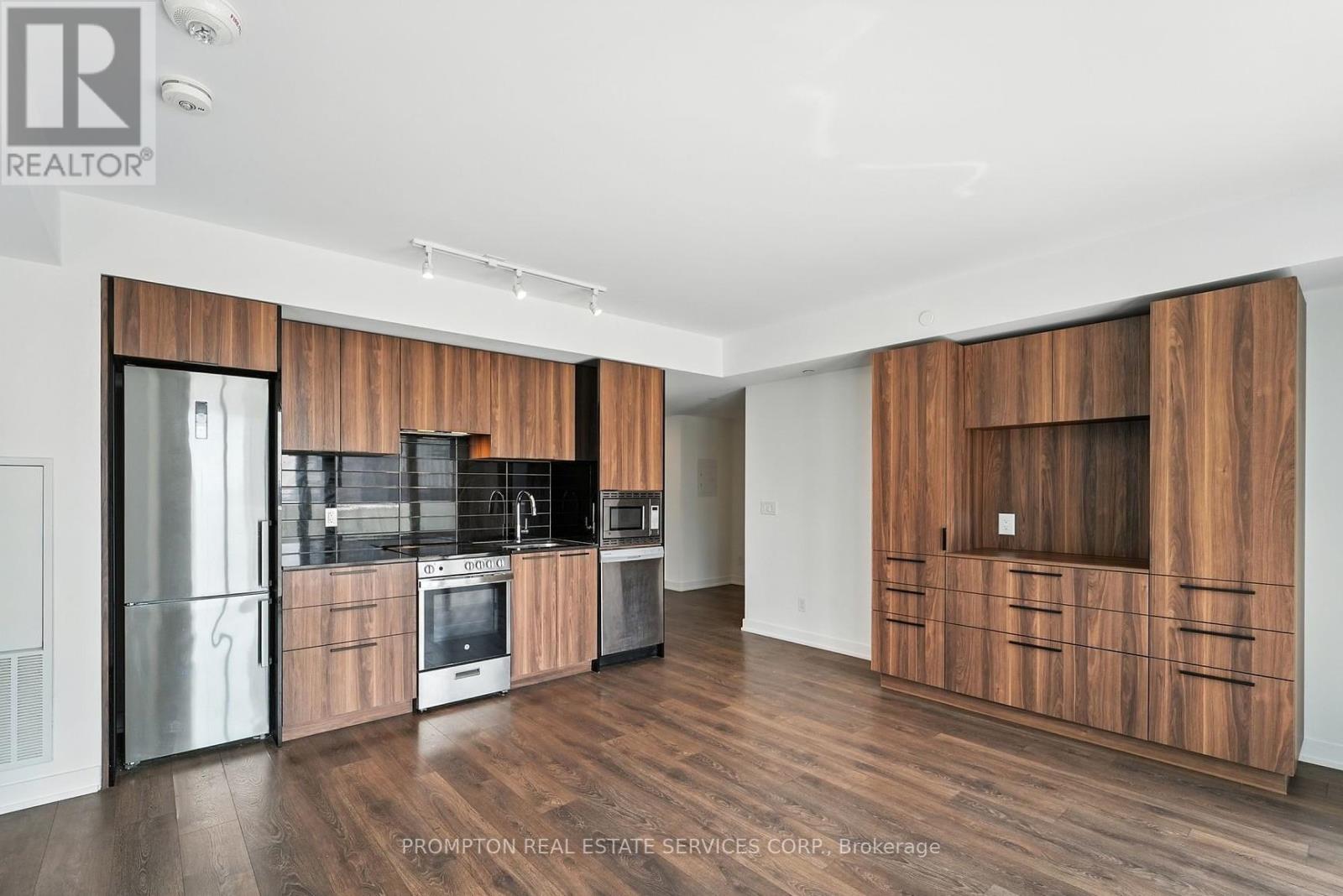 1802 - 501 Yonge Street, Toronto, Ontario  M4Y 0G8 - Photo 2 - C12491676