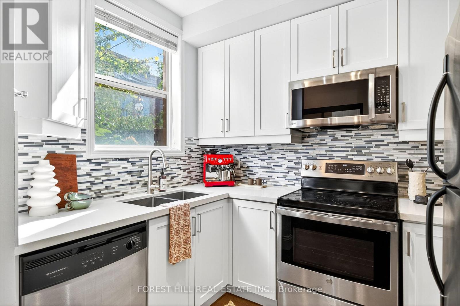 103 - 55 Halton Street, Toronto, Ontario  M6J 1R5 - Photo 8 - C12491698