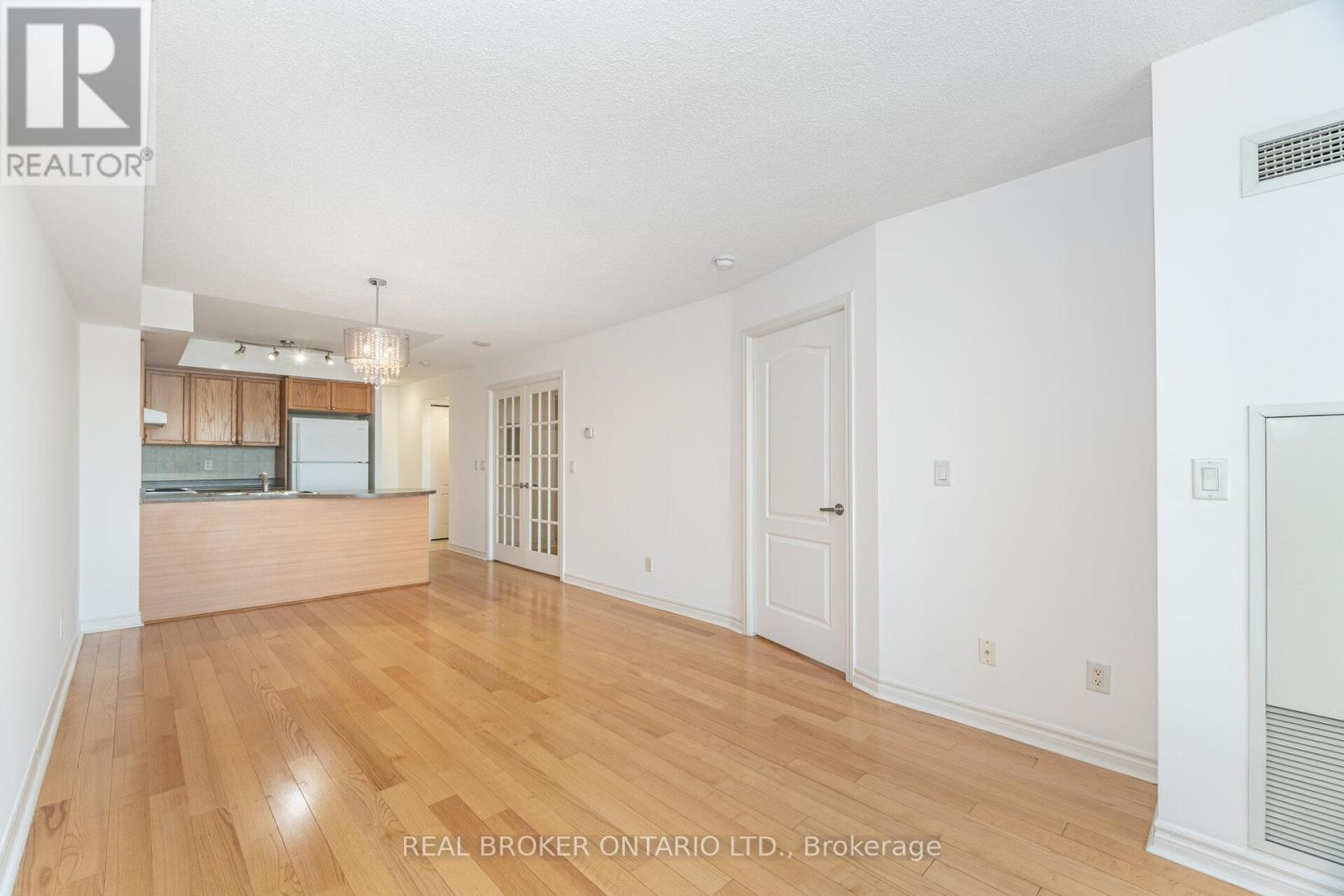 1109 - 17 Barberry Place, Toronto, Ontario  M2K 3E2 - Photo 10 - C12491776
