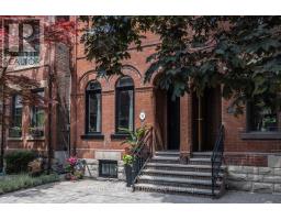 16 BOSWELL AVENUE, Toronto, Ontario