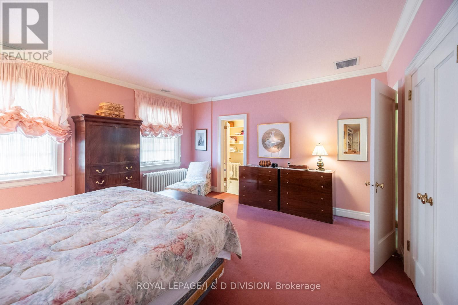 4 Highbourne Road, Toronto, Ontario  M5P 2J2 - Photo 33 - C12491888