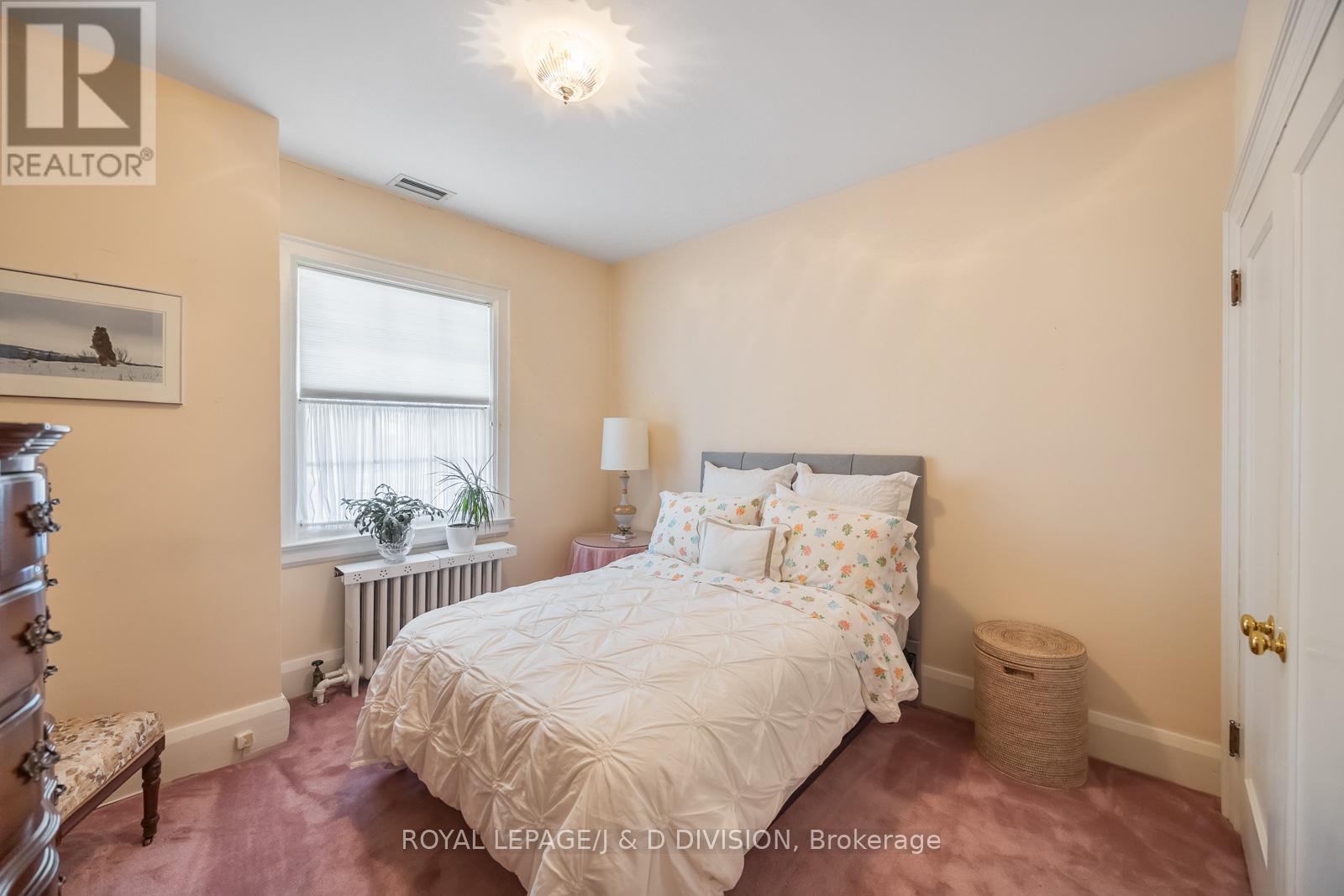 4 Highbourne Road, Toronto, Ontario  M5P 2J2 - Photo 34 - C12491888