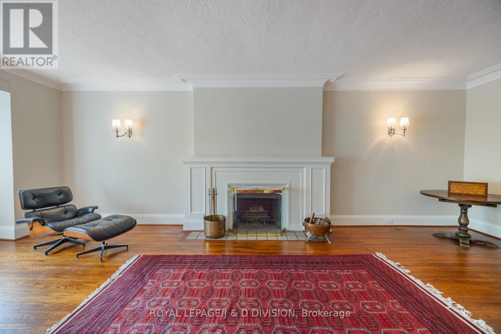 4 Highbourne Road, Toronto, Ontario  M5P 2J2 - Photo 5 - C12491888