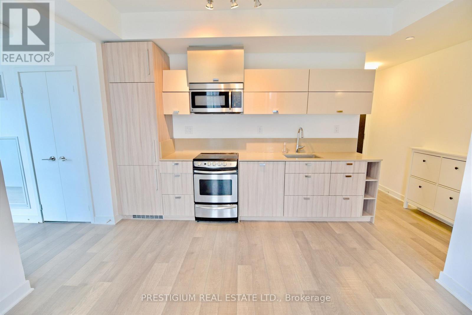 1910 - 290 ADELAIDE STREET W, Toronto, Ontario