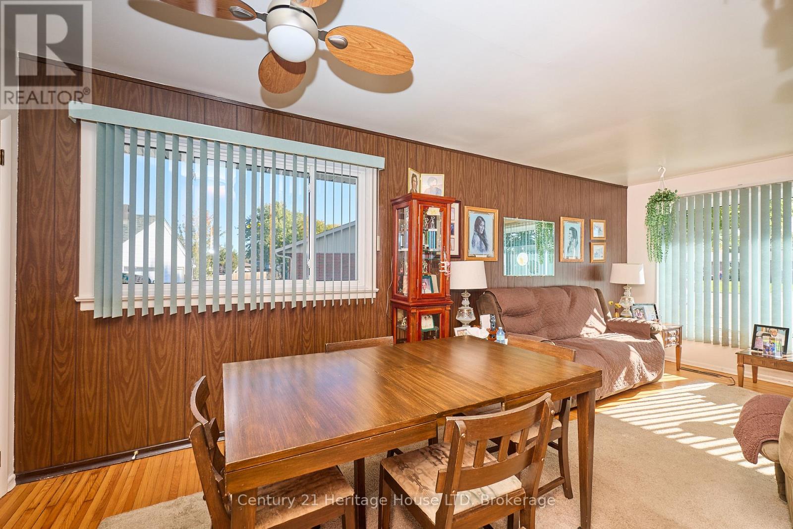 18 Court Street, Fort Erie, Ontario  L2A 2G4 - Photo 11 - X12492096