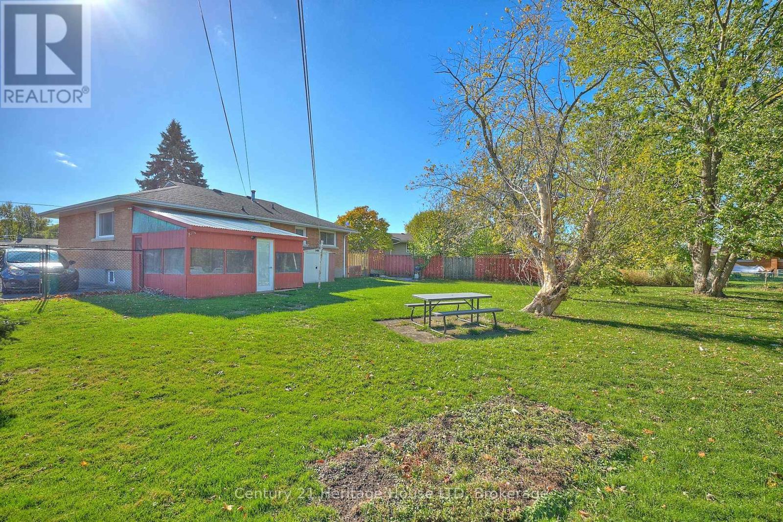 18 Court Street, Fort Erie, Ontario  L2A 2G4 - Photo 25 - X12492096