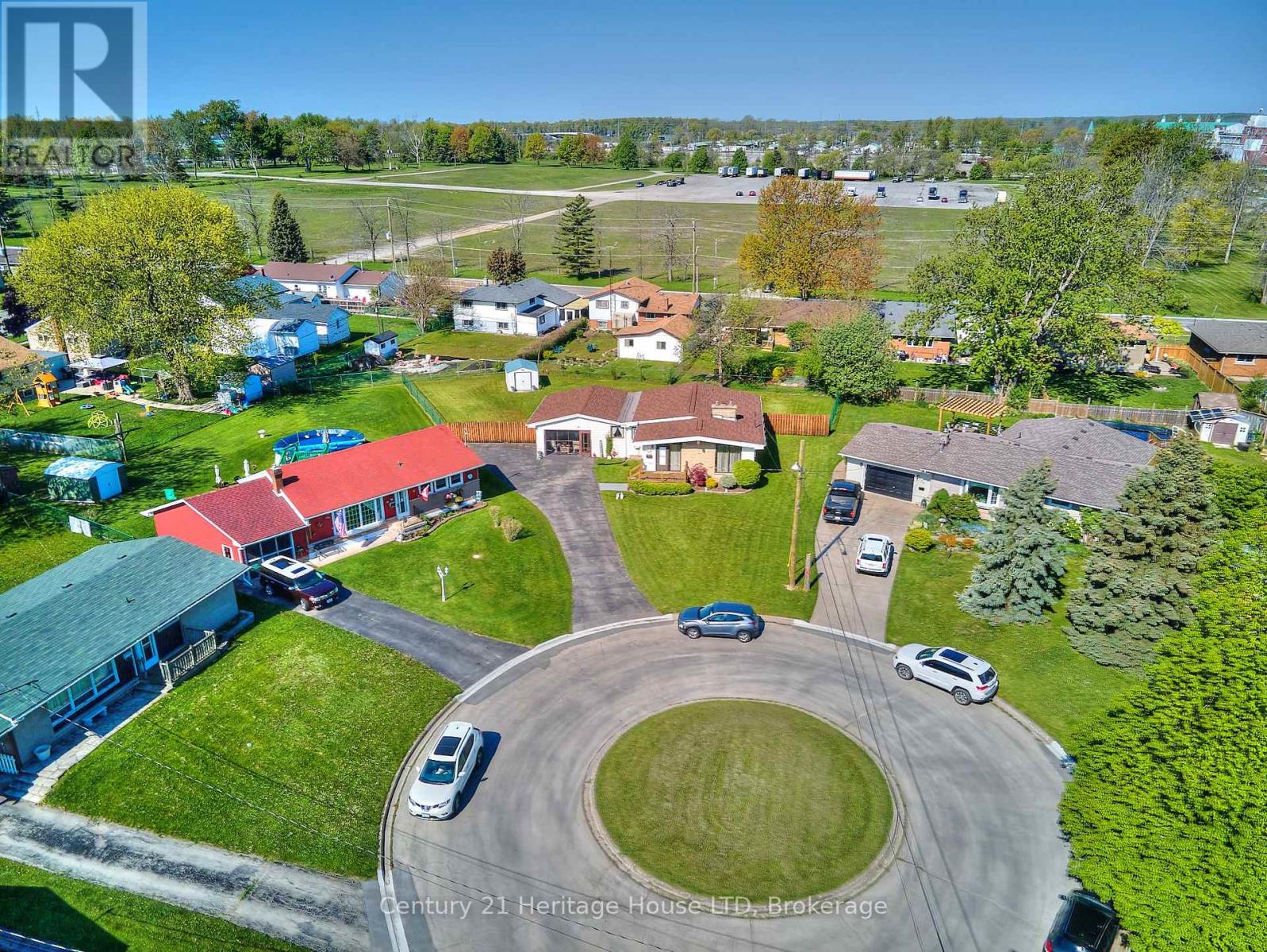 18 Court Street, Fort Erie, Ontario  L2A 2G4 - Photo 31 - X12492096