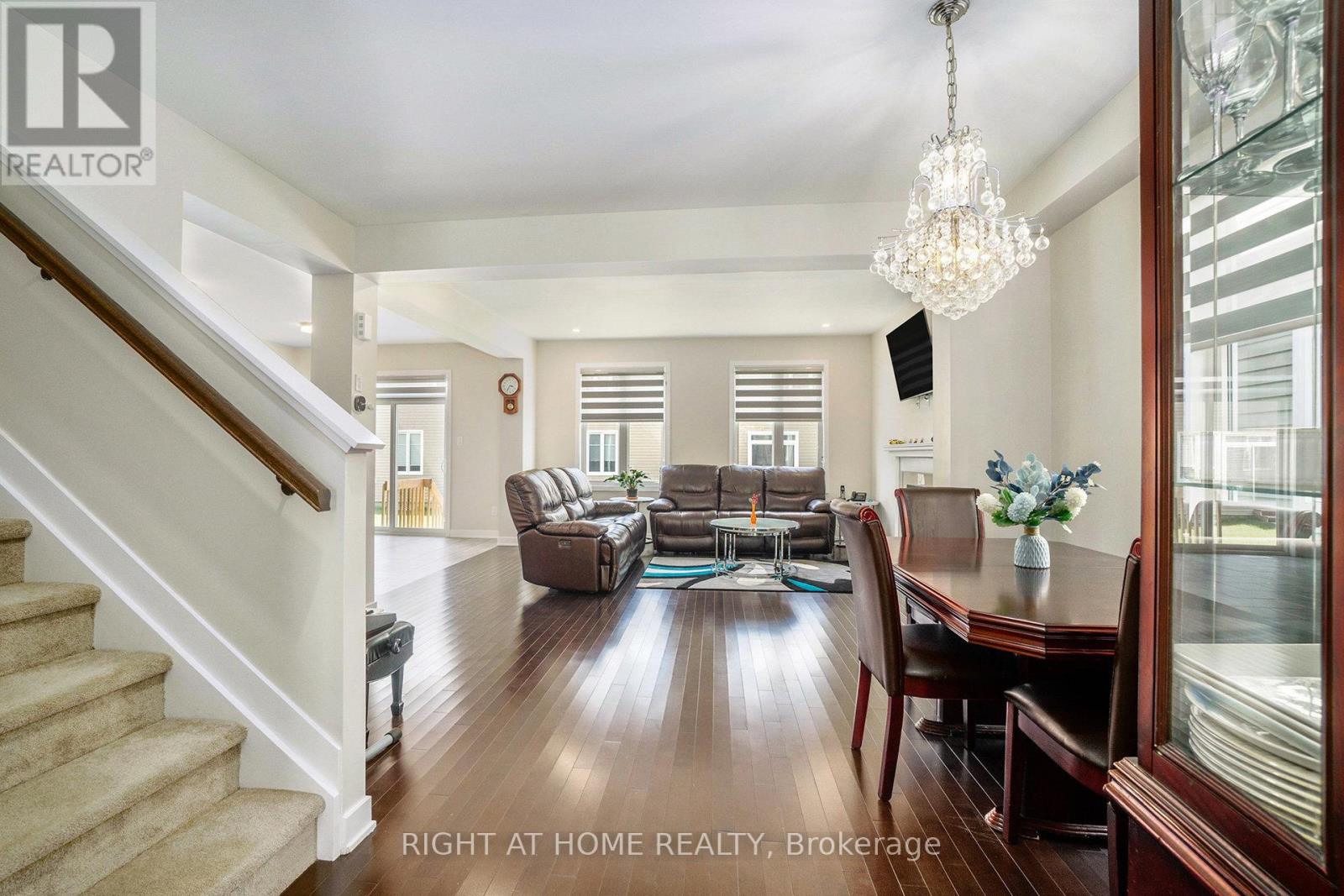 657 Terrier Circle, Ottawa, Ontario  K0A 2Z0 - Photo 4 - X12296390