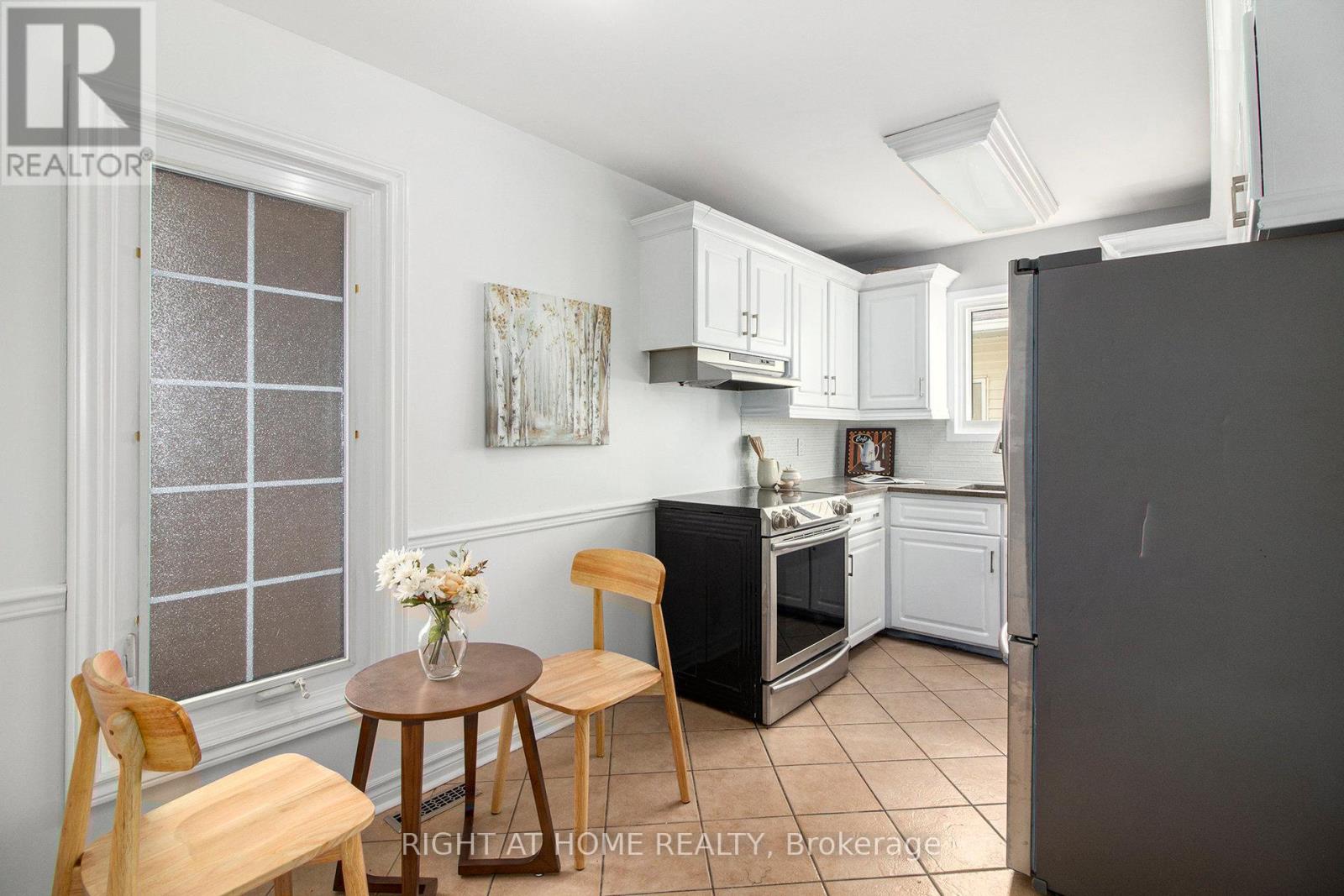 6357 St Louis Drive, Ottawa, Ontario  K1C 2X9 - Photo 13 - X12479102