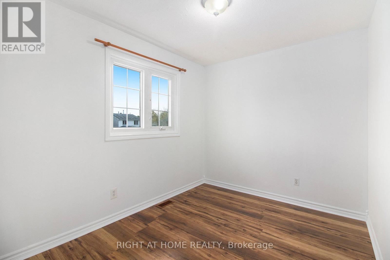 6357 St Louis Drive, Ottawa, Ontario  K1C 2X9 - Photo 25 - X12479102