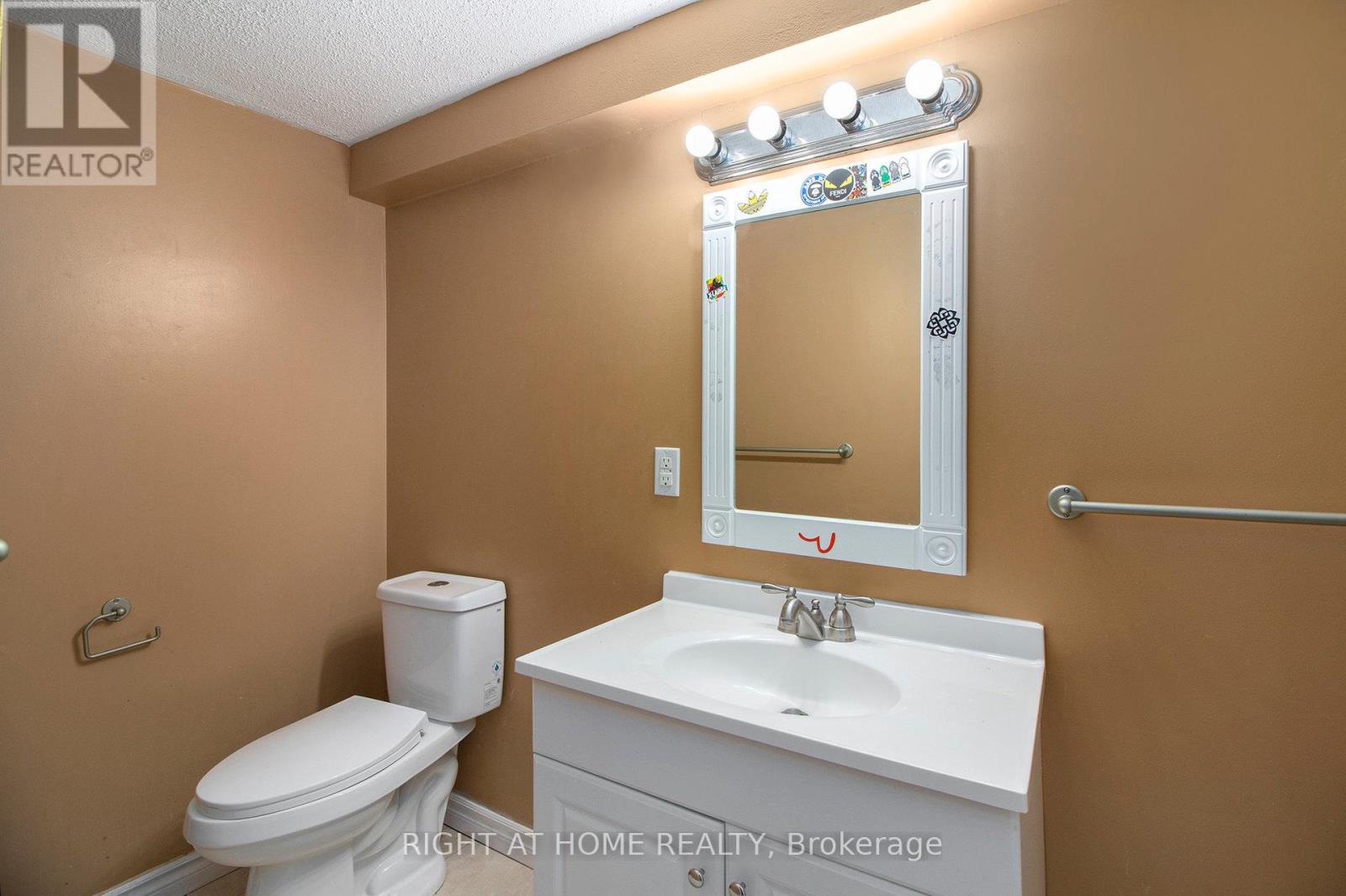 6357 St Louis Drive, Ottawa, Ontario  K1C 2X9 - Photo 30 - X12479102
