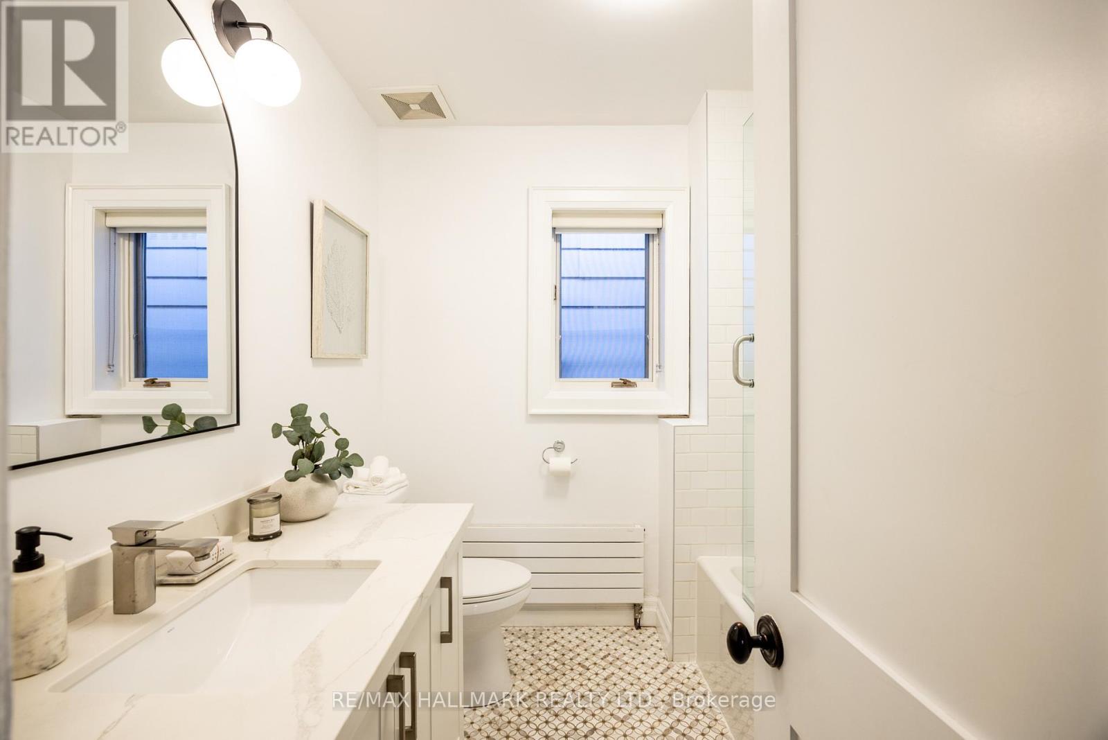 74 Willow Avenue, Toronto, Ontario  M4E 3K2 - Photo 28 - E12491606