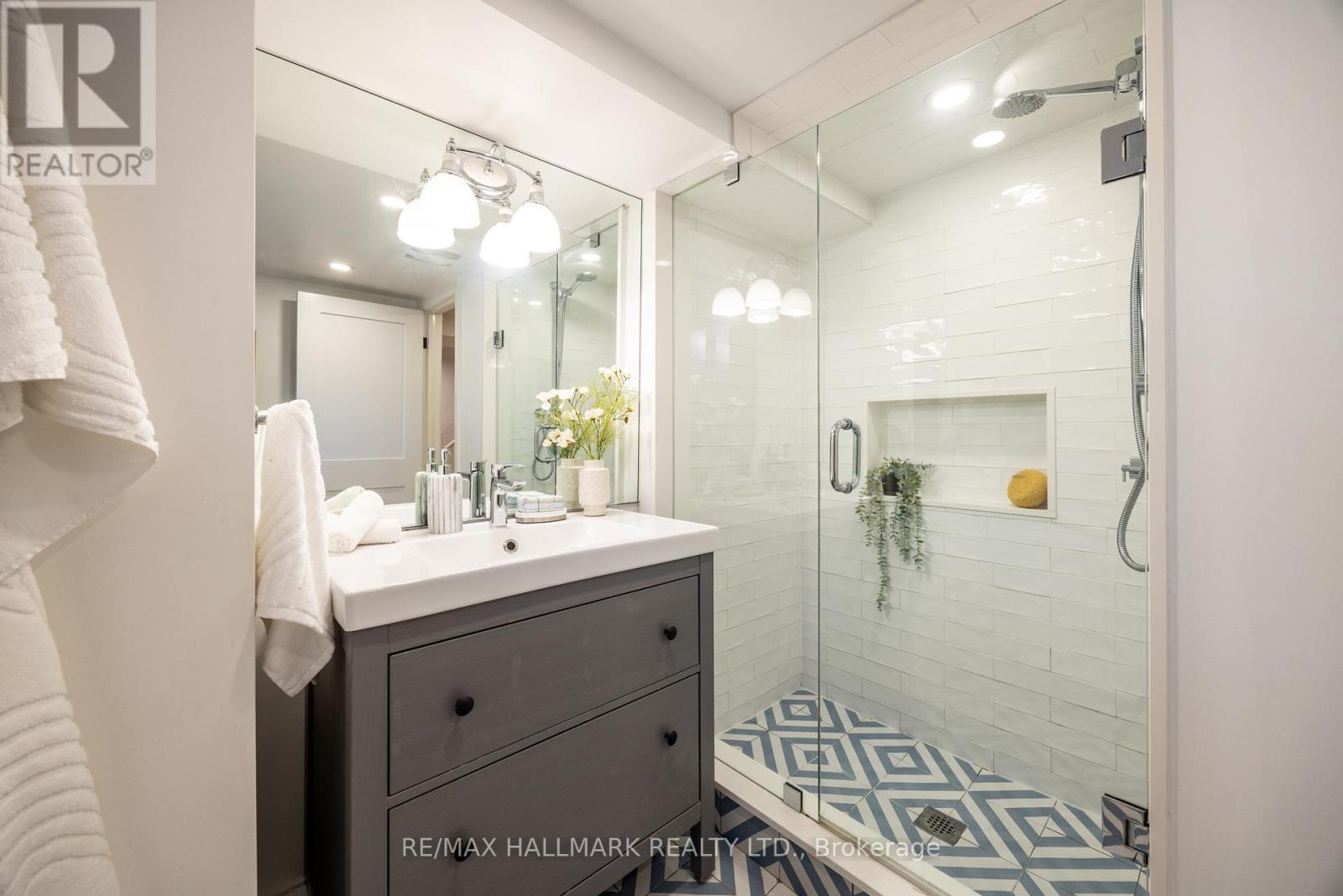 74 Willow Avenue, Toronto, Ontario  M4E 3K2 - Photo 32 - E12491606