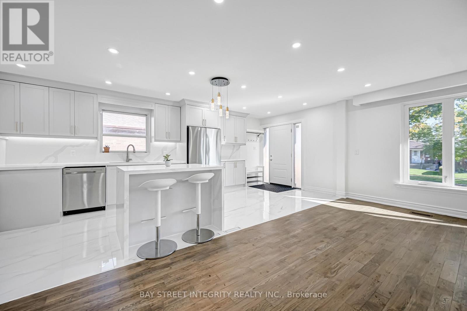 14 Madrid Street, Toronto, Ontario  M1P 4L8 - Photo 17 - E12491624