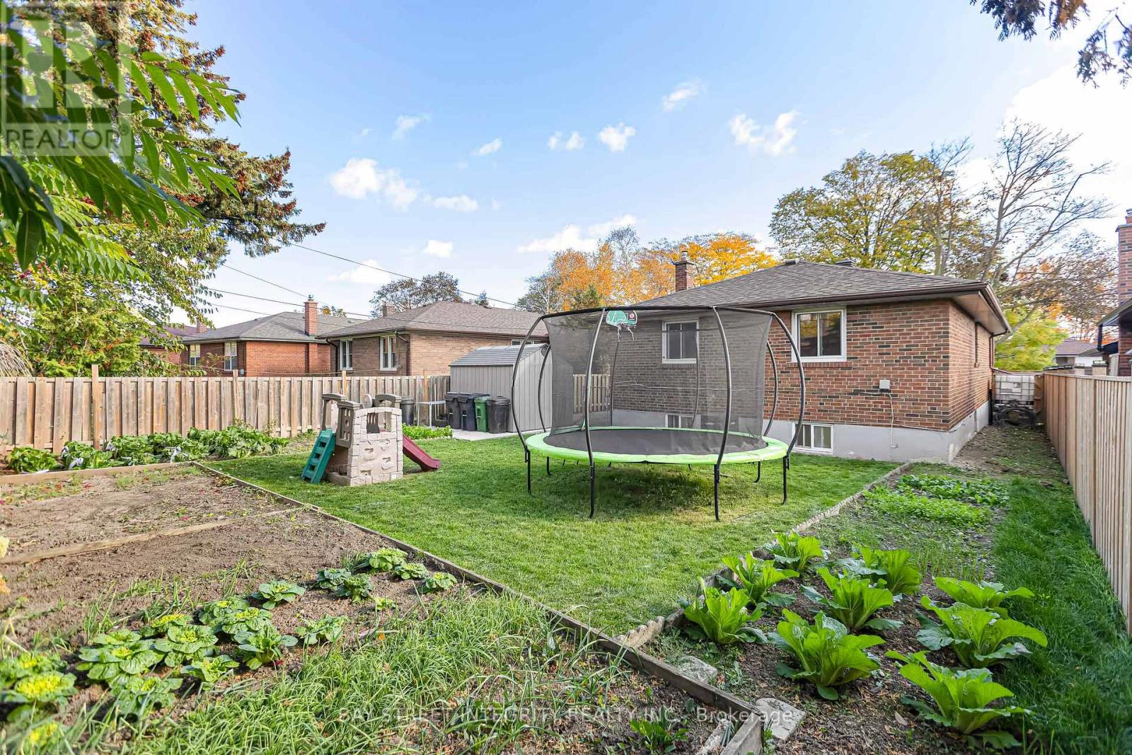 14 Madrid Street, Toronto, Ontario  M1P 4L8 - Photo 36 - E12491624