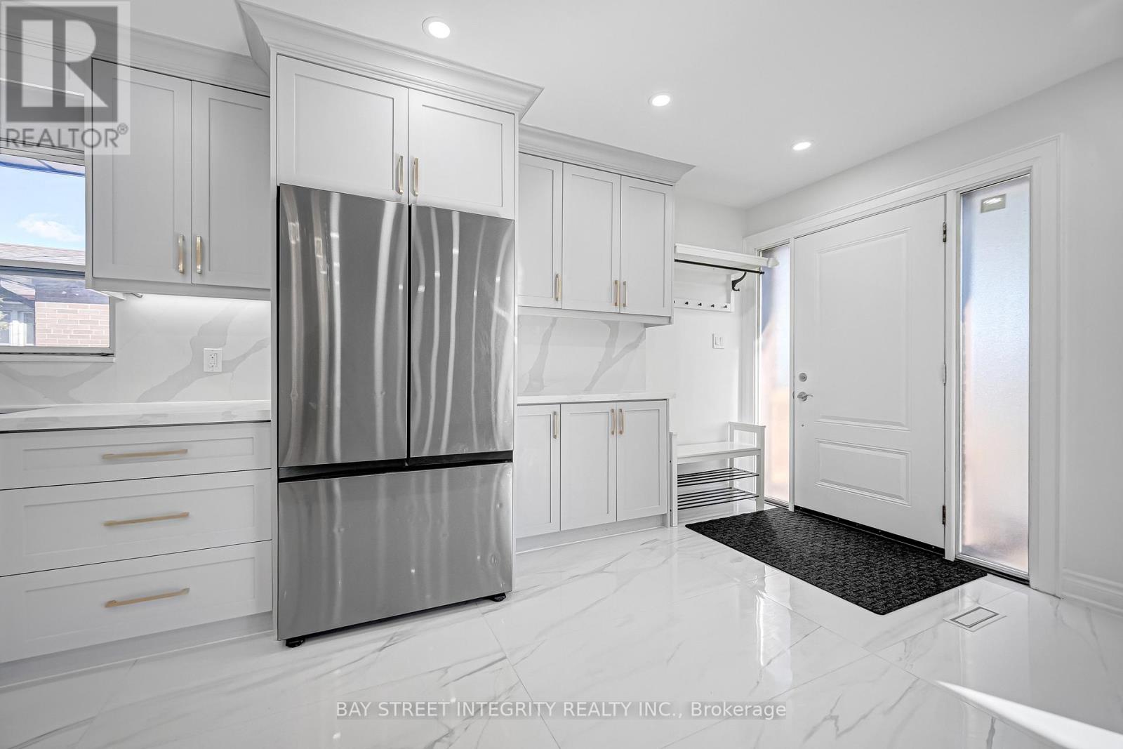 14 Madrid Street, Toronto, Ontario  M1P 4L8 - Photo 6 - E12491624