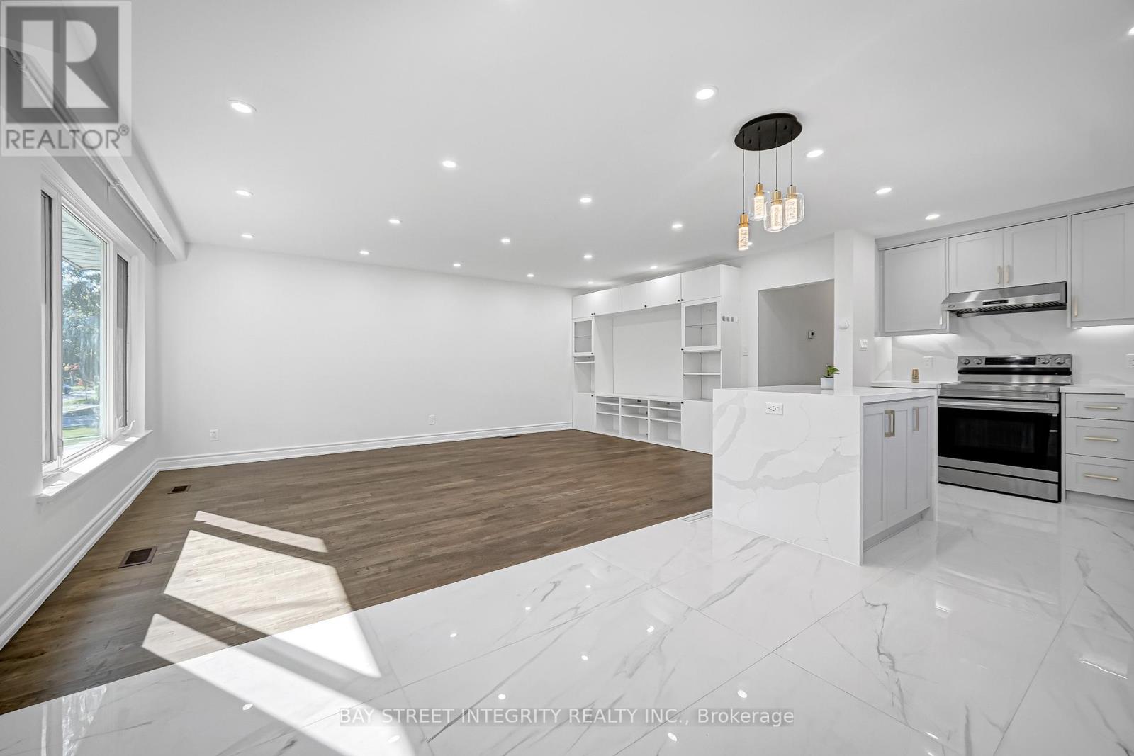 14 Madrid Street, Toronto, Ontario  M1P 4L8 - Photo 7 - E12491624