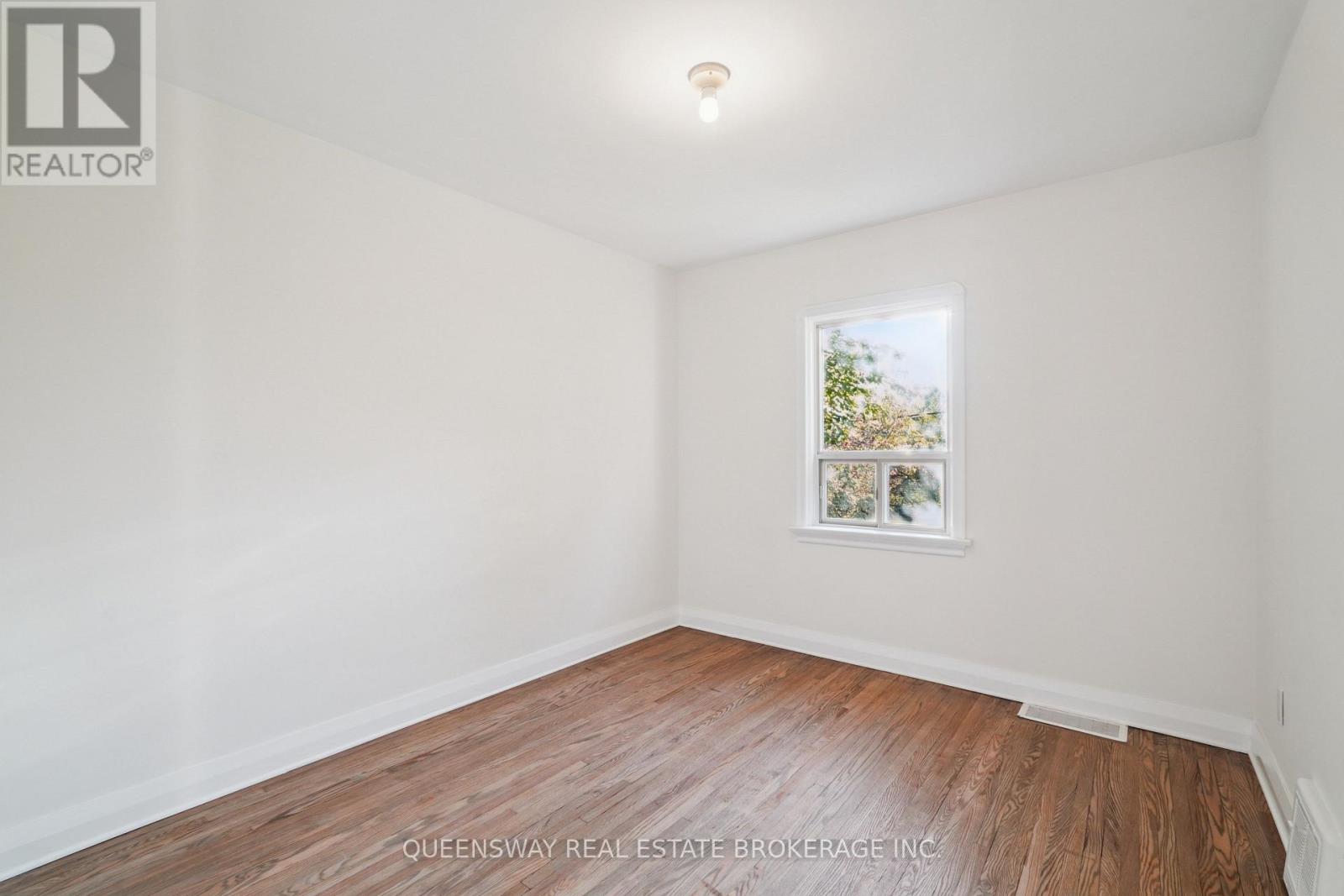 40 Ionview Road, Toronto, Ontario  M1K 2Z4 - Photo 14 - E12491656