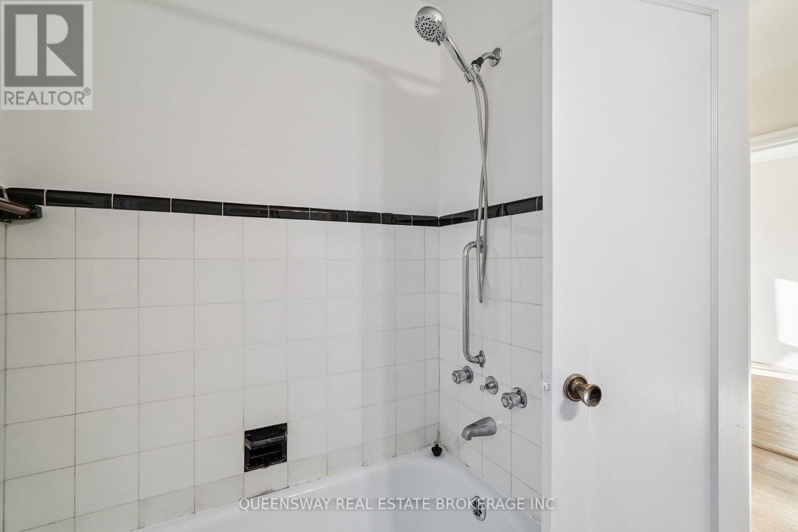 40 Ionview Road, Toronto, Ontario  M1K 2Z4 - Photo 21 - E12491656