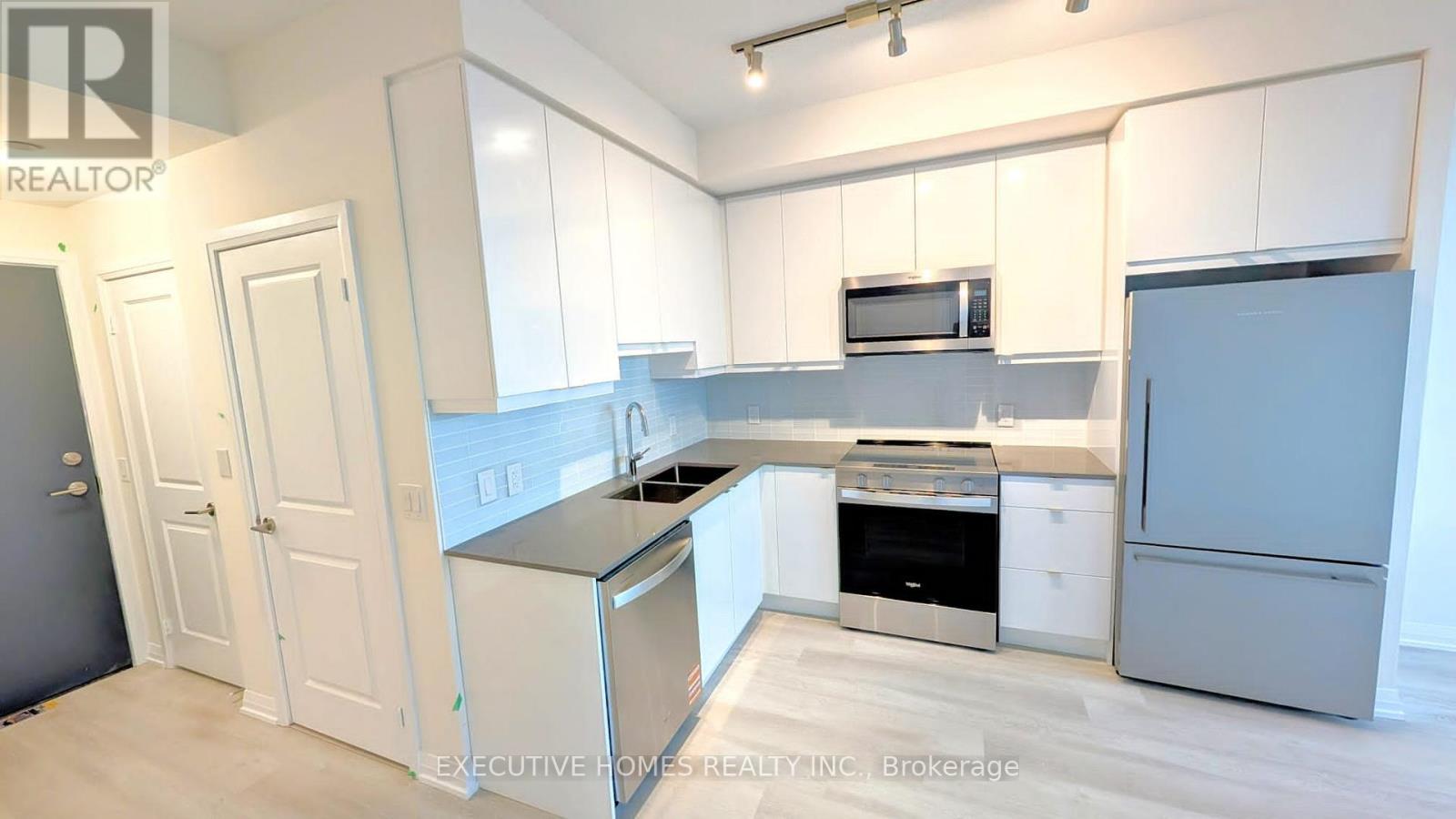 3270 Sheppard Avenue E, Toronto, Ontario  M1T 3K3 - Photo 8 - E12491678