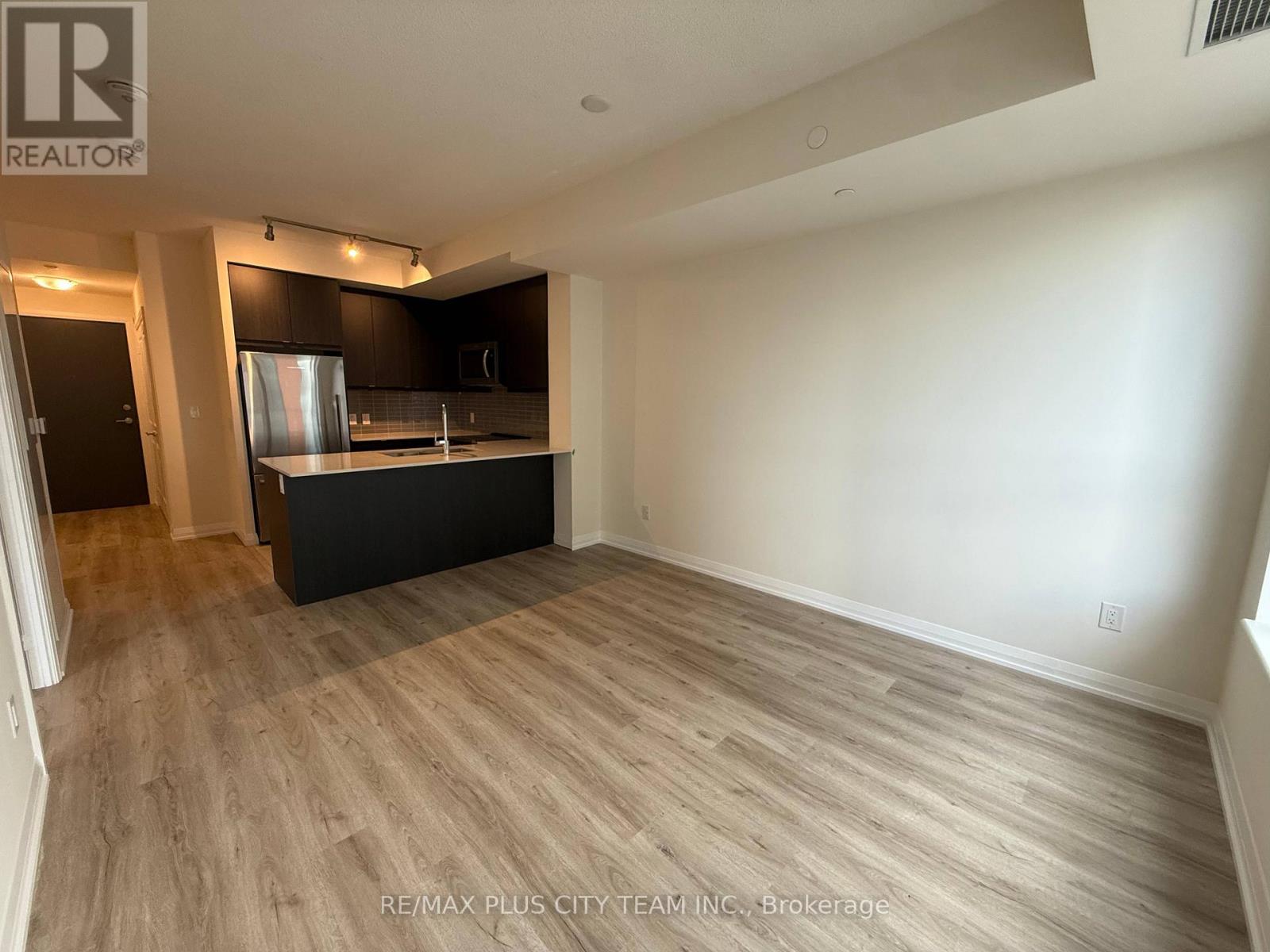 1725 - 3270 Sheppard Avenue E, Toronto, Ontario  M1T 3K3 - Photo 6 - E12491714