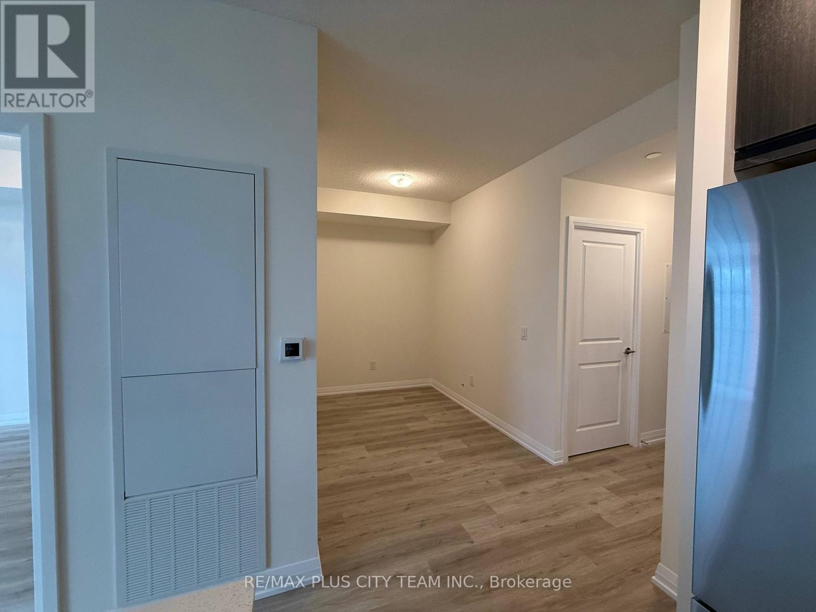 1725 - 3270 Sheppard Avenue E, Toronto, Ontario  M1T 3K3 - Photo 9 - E12491714