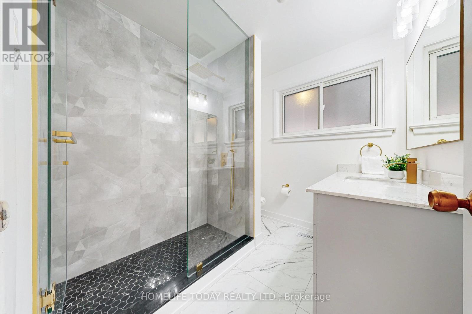 5 Landfair Crescent, Toronto, Ontario  M1J 3A6 - Photo 16 - E12491740