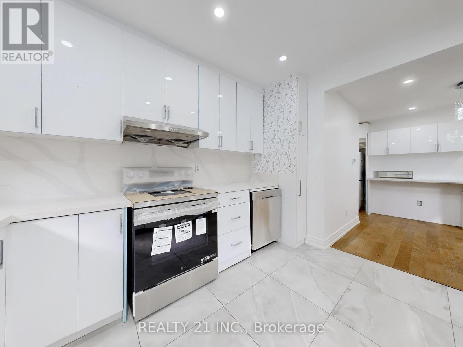 92 King Edward Ave Avenue, Toronto, Ontario  M4C 5J6 - Photo 17 - E12491916