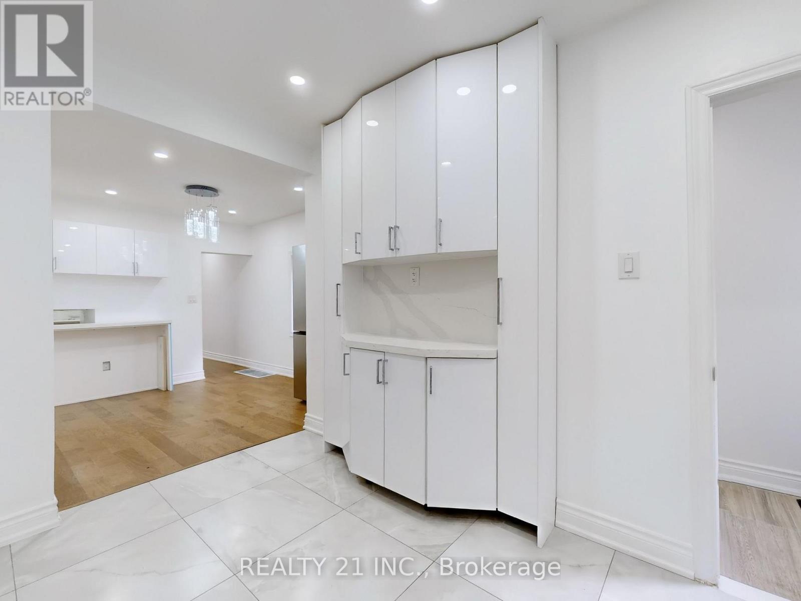 92 King Edward Ave Avenue, Toronto, Ontario  M4C 5J6 - Photo 18 - E12491916