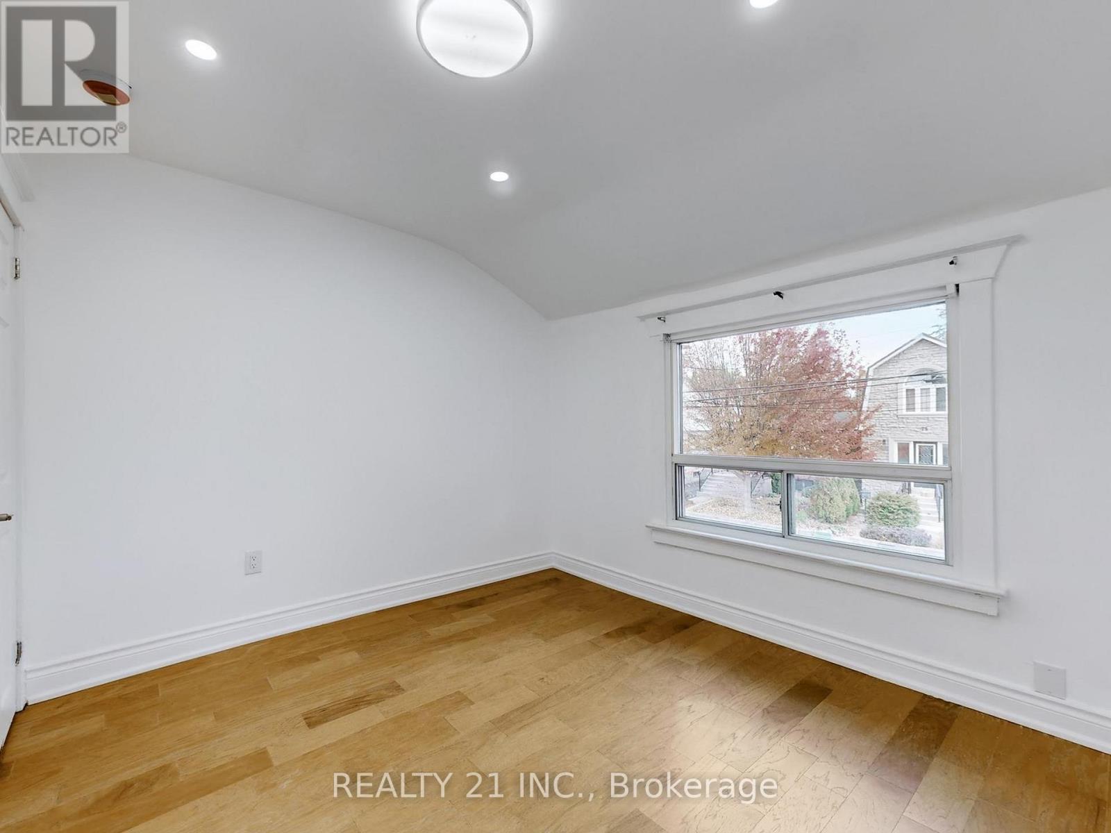 92 King Edward Ave Avenue, Toronto, Ontario  M4C 5J6 - Photo 25 - E12491916