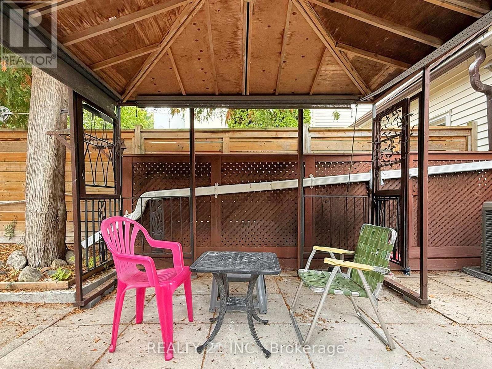 92 King Edward Ave Avenue, Toronto, Ontario  M4C 5J6 - Photo 40 - E12491916