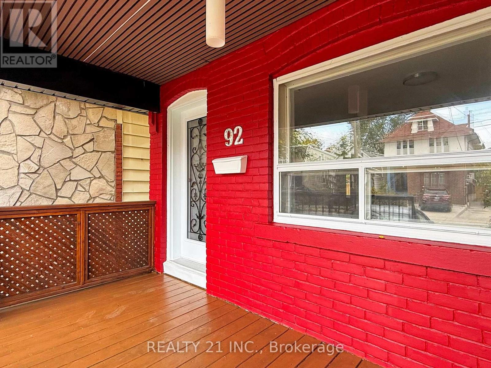 92 King Edward Ave Avenue, Toronto, Ontario  M4C 5J6 - Photo 7 - E12491916