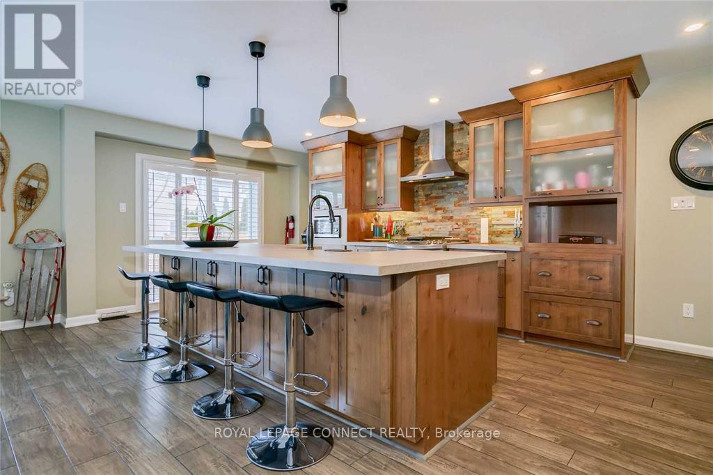 63 Warwick Avenue, Ajax, Ontario  L1Z 1L6 - Photo 2 - E12491982