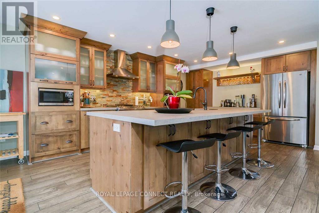 63 Warwick Avenue, Ajax, Ontario  L1Z 1L6 - Photo 4 - E12491982