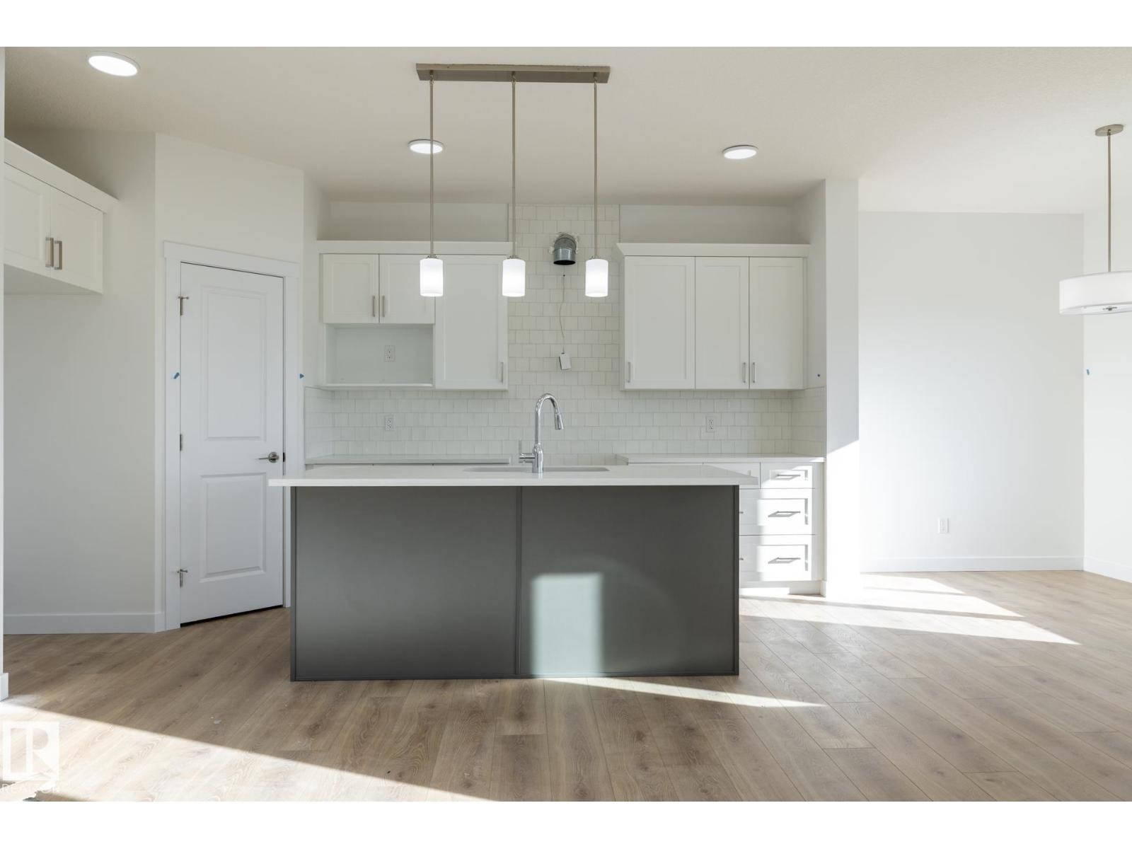 2639 5 Av Sw, Edmonton, Alberta  T6X 3H9 - Photo 6 - E4455895