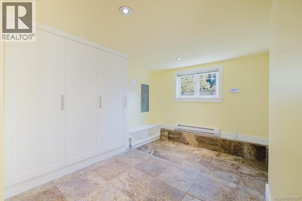 1865 Quamichan St, Victoria, British Columbia  V8S 2B7 - Photo 19 - 1017827