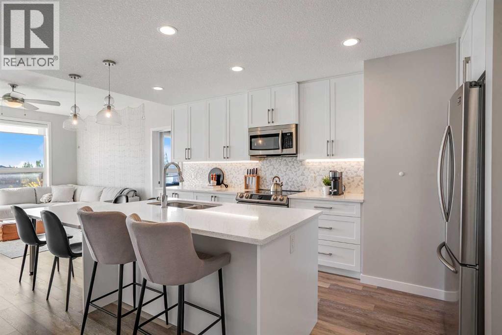 318, 8530 8a Avenue Sw, Calgary, Alberta  T3H 6A7 - Photo 2 - A2264265