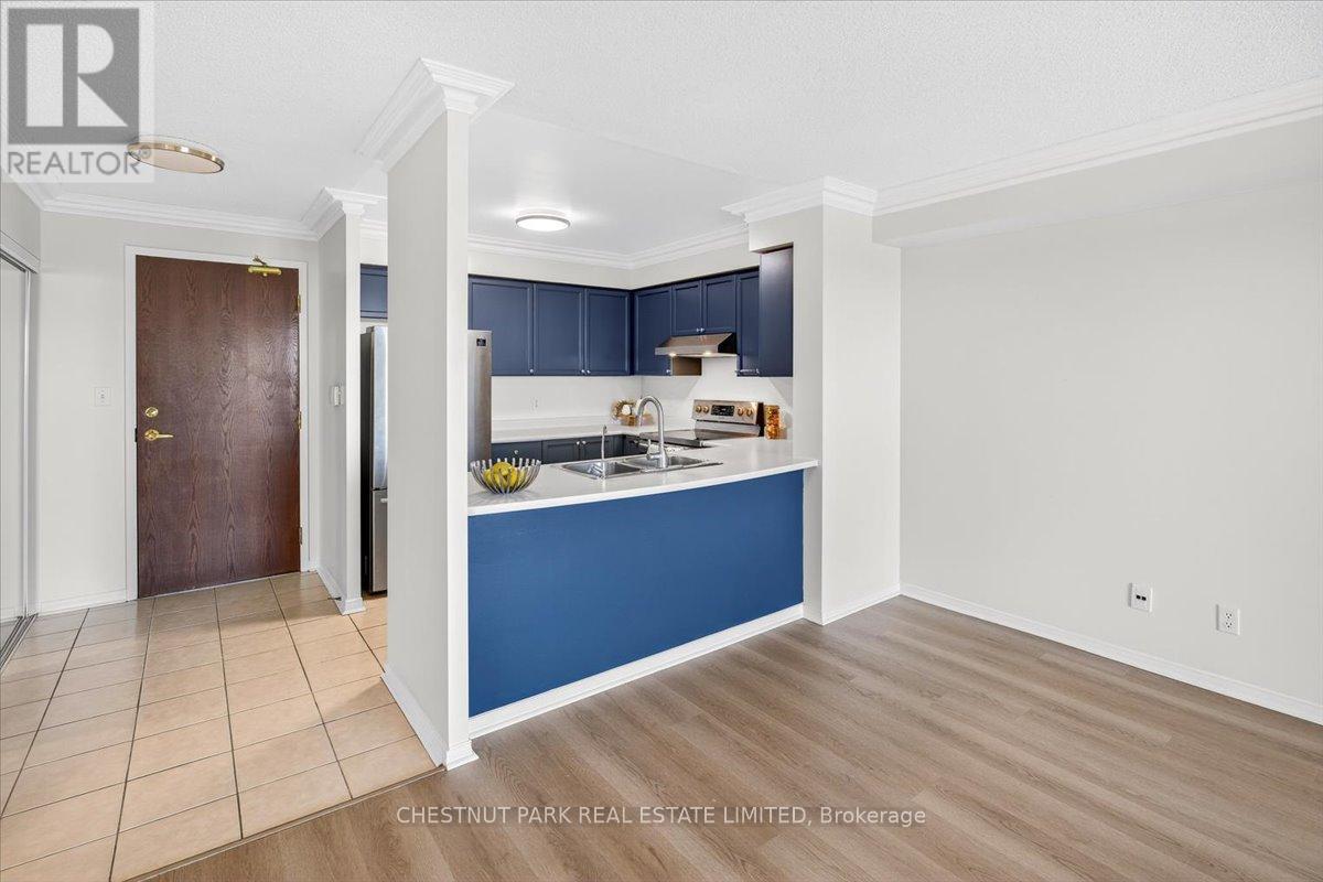 805 - 51 Baffin Court, Richmond Hill, Ontario  L4B 4P6 - Photo 16 - N12486270