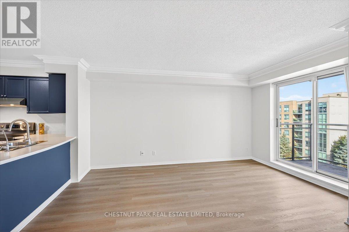 805 - 51 Baffin Court, Richmond Hill, Ontario  L4B 4P6 - Photo 9 - N12486270