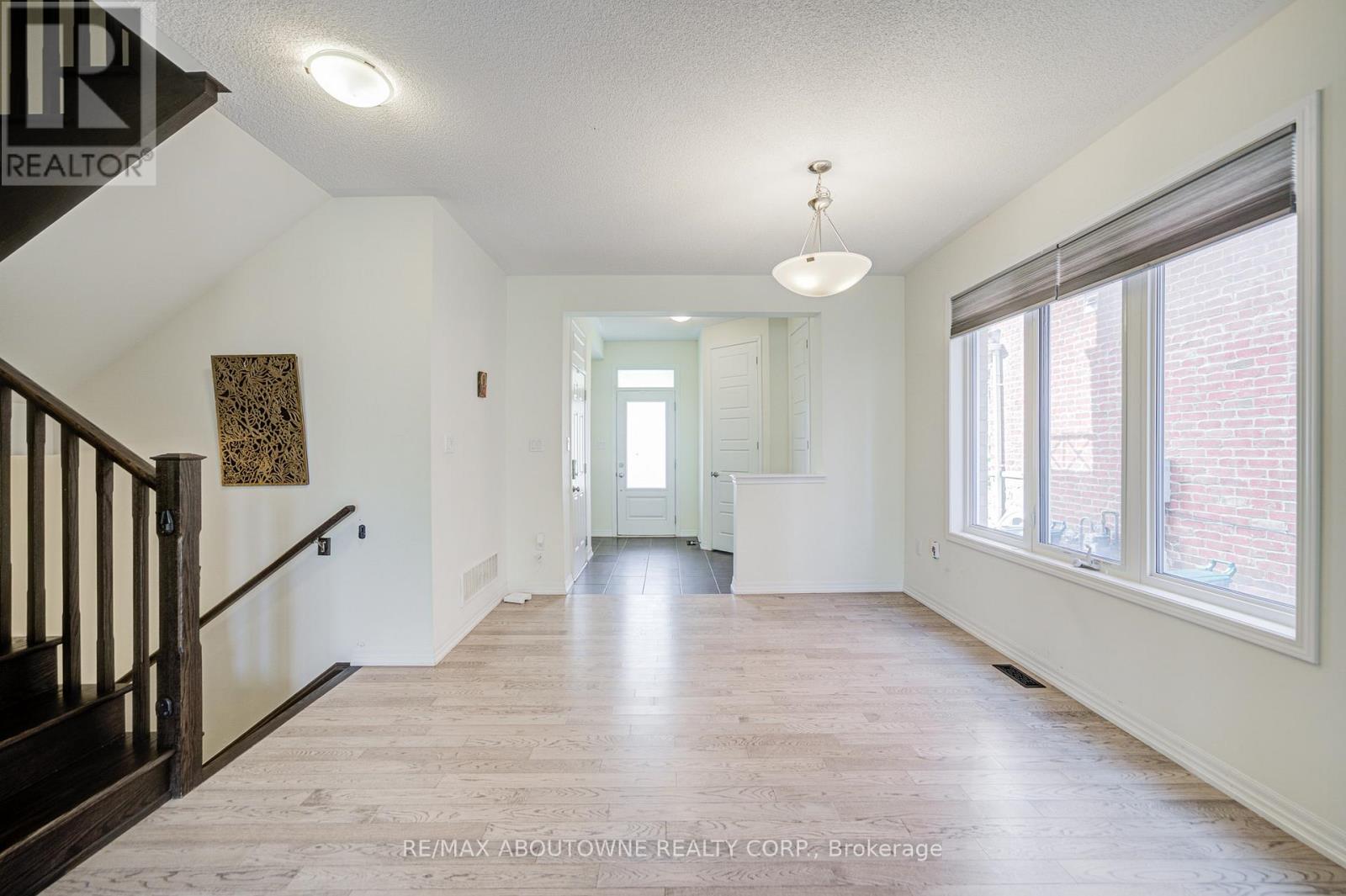 3457 Eternity Way, Oakville, Ontario  L6H 0Y2 - Photo 10 - W12391336